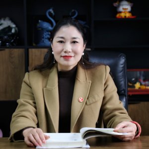 綻放在易貨行業(yè)的鏗鏘玫瑰——訪開拓者易貨阜陽運(yùn)營(yíng)中心總經(jīng)理向梅