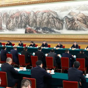 習(xí)近平：民營(yíng)經(jīng)濟(jì)發(fā)展前景廣闊大有可為 民營(yíng)企業(yè)和民營(yíng)企業(yè)家大顯身手正當(dāng)其時(shí)