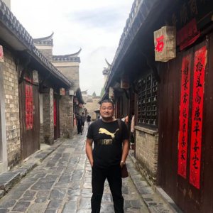 十七載尺規(guī)繪春秋 師者仁心引航青春 ——記阜陽市城郊中學代俊俊老師